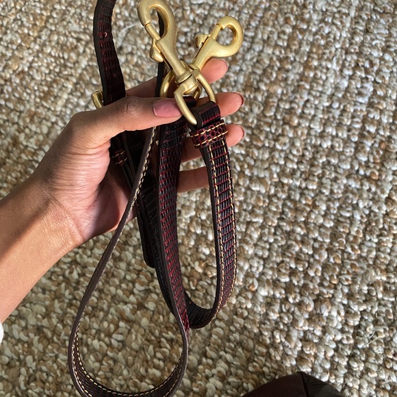 Authentic Dooney & Bourke. Perfect condition, classic style, rare finish ♥️ - Picture 7 of 13